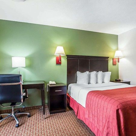 Quality Inn Savannah South Exteriér fotografie