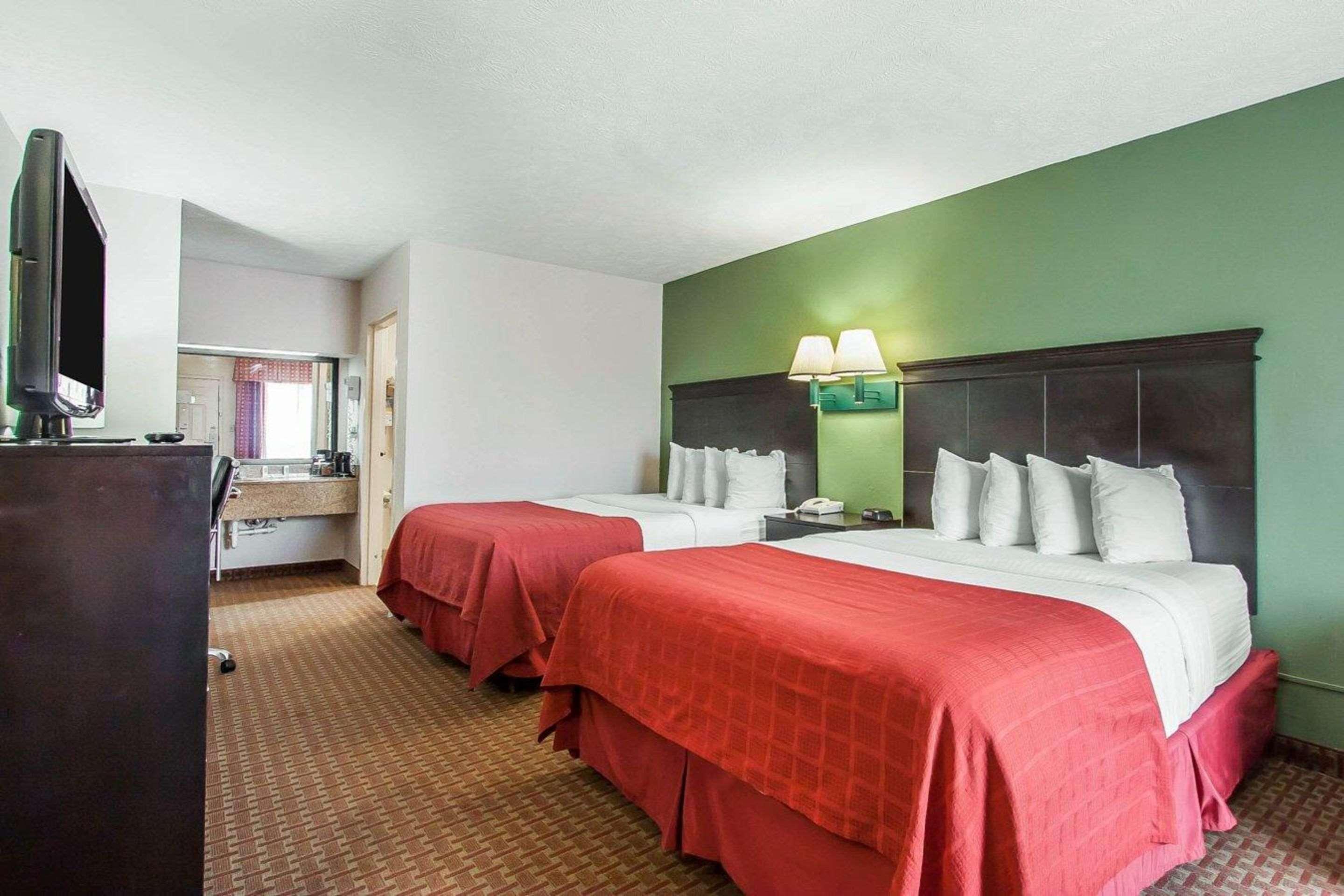 Quality Inn Savannah South Exteriér fotografie