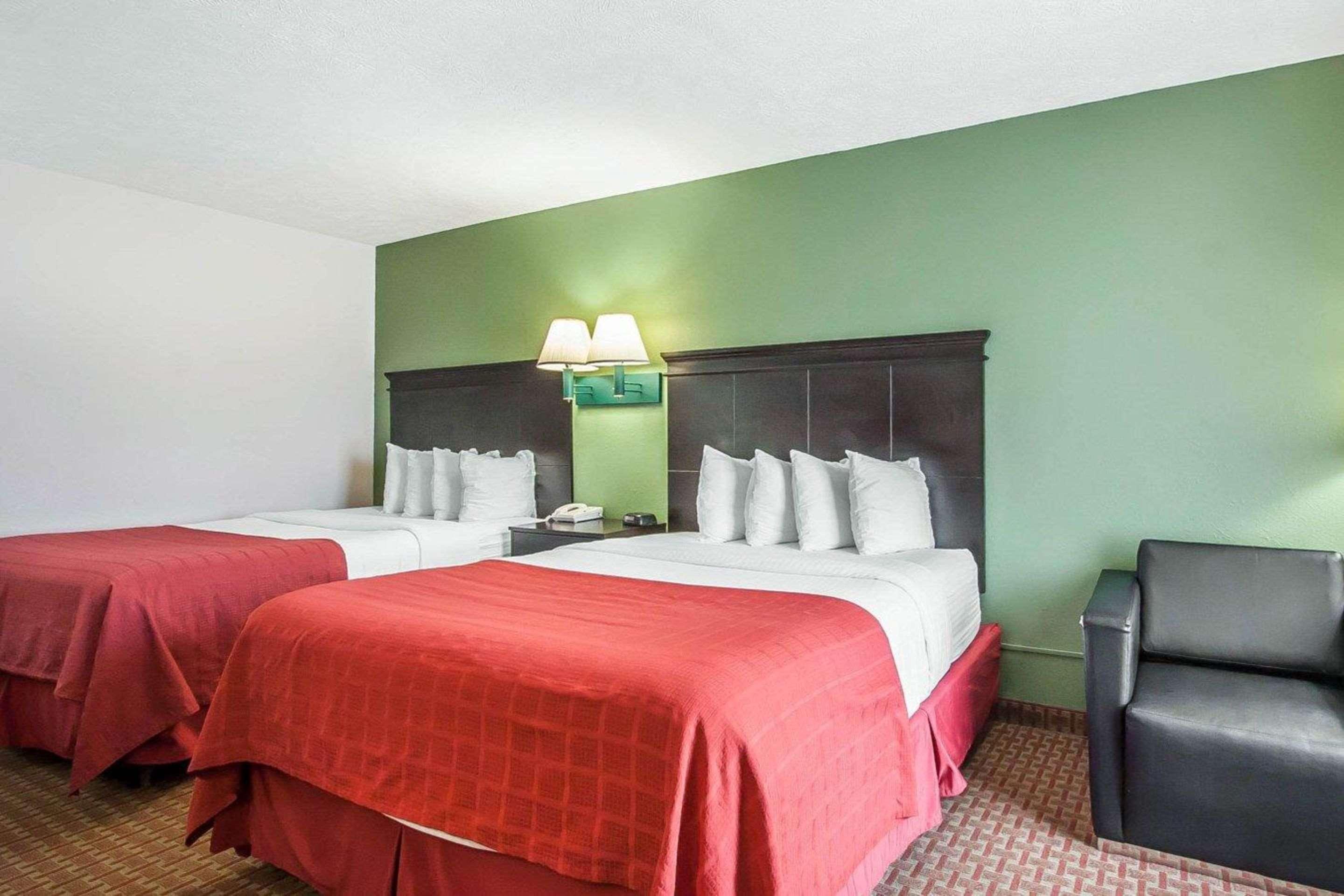 Quality Inn Savannah South Exteriér fotografie